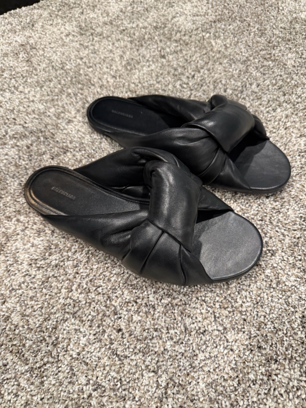 Balenciaga Puffy Slides Sandals Nappa Smooth Black EU 40.5 - Picture 2 of 6